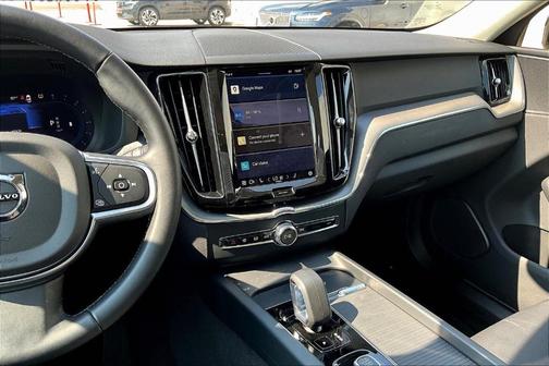 2025 Volvo XC60 B5 Core