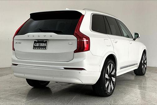 2024 Volvo XC90 Recharge Plug-In Hybrid T8 Ultimate 6-Seater