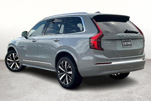 2026 Volvo XC90 B5 Core
