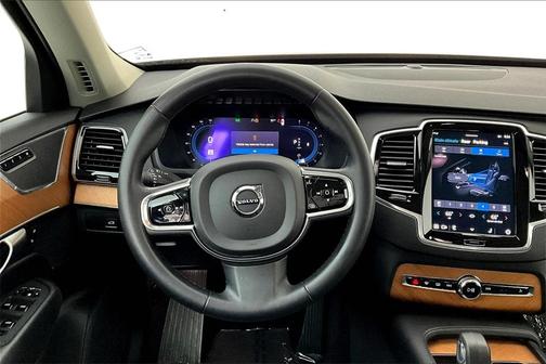 2023 Volvo XC90 B6 Plus 7-Seater