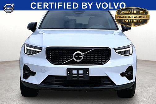 Light Blue 2025 Volvo XC40 B5 Plus Dark Theme