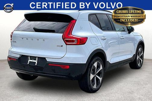Light Blue 2025 Volvo XC40 B5 Plus Dark Theme