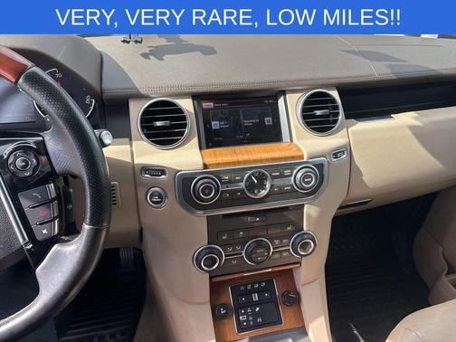 2016 Land Rover LR4 Base