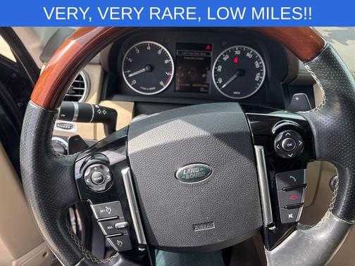 2016 Land Rover LR4 Base