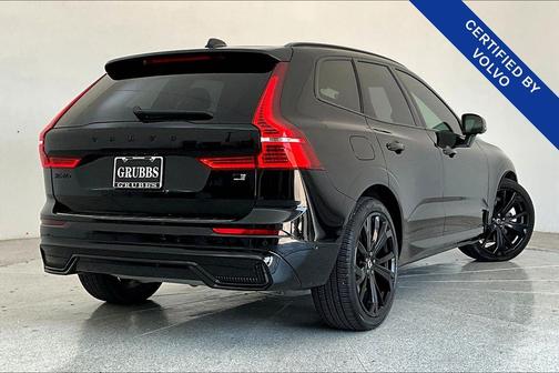 2024 Volvo XC60 Recharge Plug-In Hybrid T8 Ultimate Black Edition
