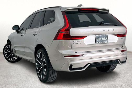 2026 Volvo XC60 B5 Ultra