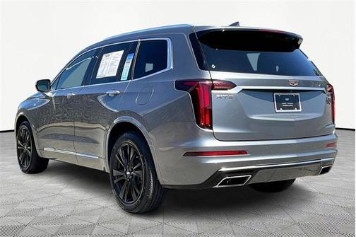 2022 Cadillac XT6 Premium Luxury FWD