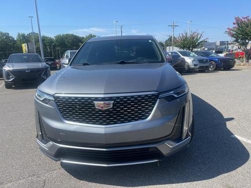 2022 Cadillac XT6 Premium Luxury FWD