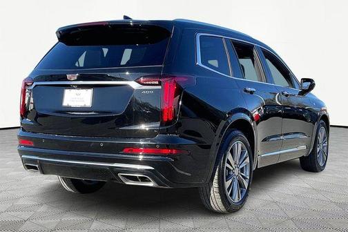 2025 Cadillac XT6 Premium Luxury FWD