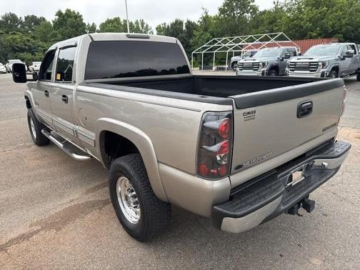 2001 Chevrolet Silverado 2500 LS H/D Crew Cab