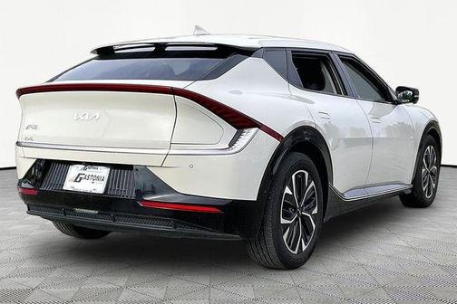2022 Kia EV6 Wind