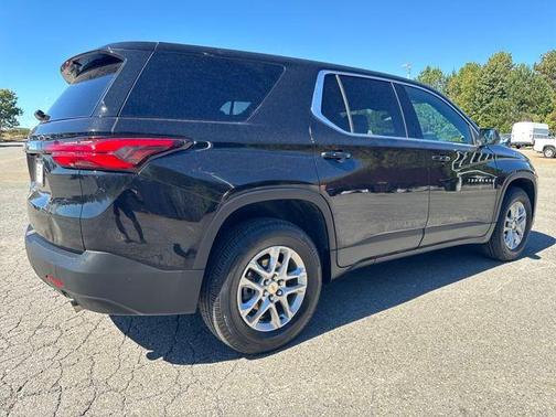 2022 Chevrolet Traverse LS