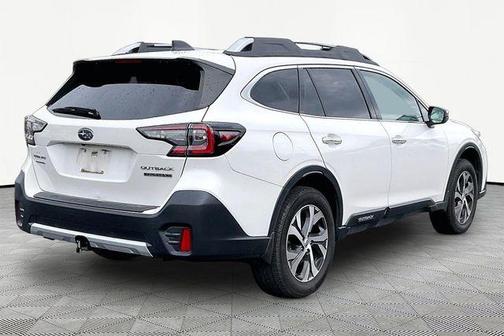 Crystal White Pearl 2021 Subaru Outback Touring XT