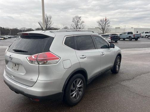 2016 Nissan Rogue SL