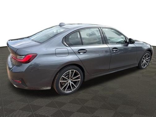 2022 BMW 330 i xDrive