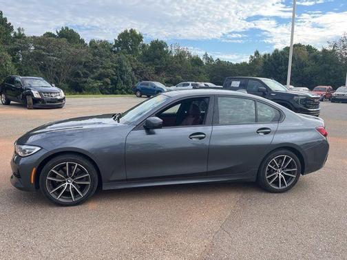 2022 BMW 330 i xDrive