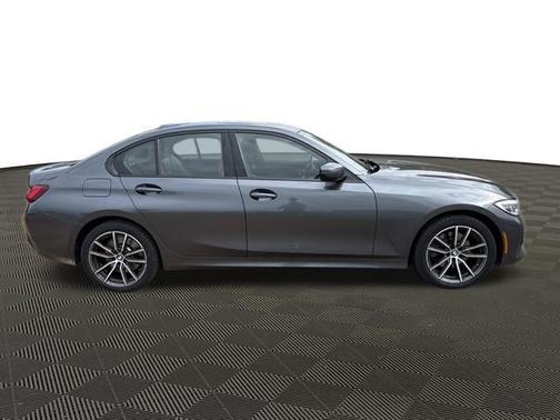 2022 BMW 330 i xDrive
