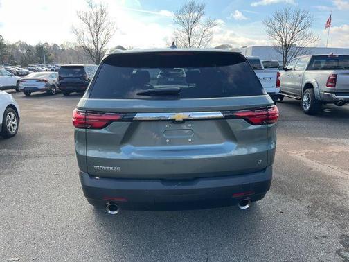 2022 Chevrolet Traverse LT Cloth