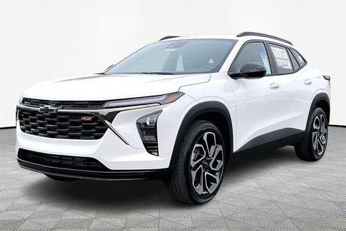 Summit White 2026 Chevrolet Trax 2RS
