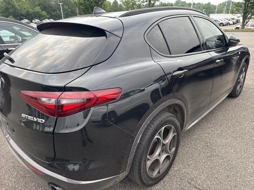 2022 Alfa Romeo Stelvio Ti