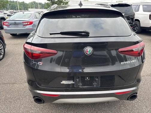 2022 Alfa Romeo Stelvio Ti