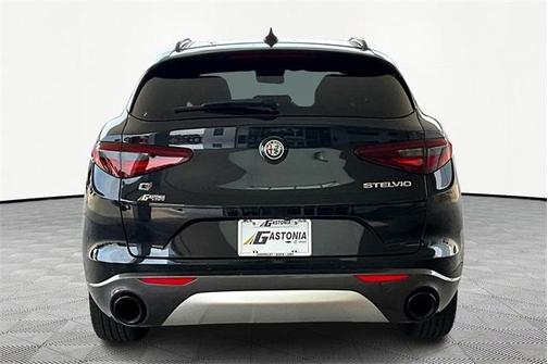 2022 Alfa Romeo Stelvio Ti