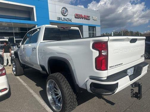 2021 Chevrolet Silverado 2500 High Country
