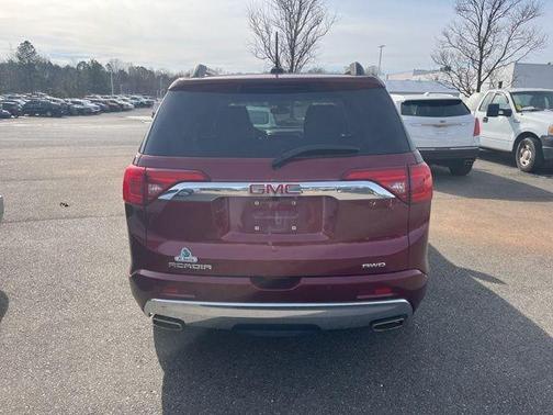 2017 GMC Acadia Denali