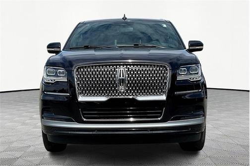 2024 Lincoln Navigator Premiere
