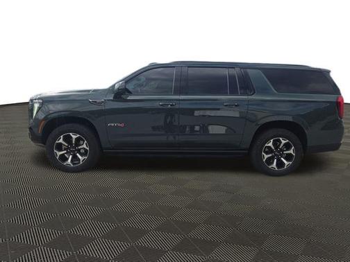 2025 GMC Yukon XL AT4