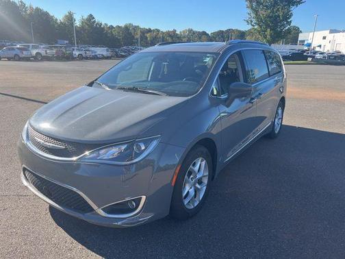 2020 Chrysler Pacifica Touring-L Plus
