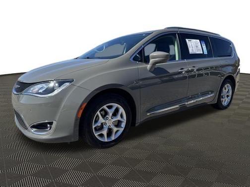 2020 Chrysler Pacifica Touring-L Plus