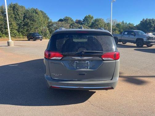 2020 Chrysler Pacifica Touring-L Plus