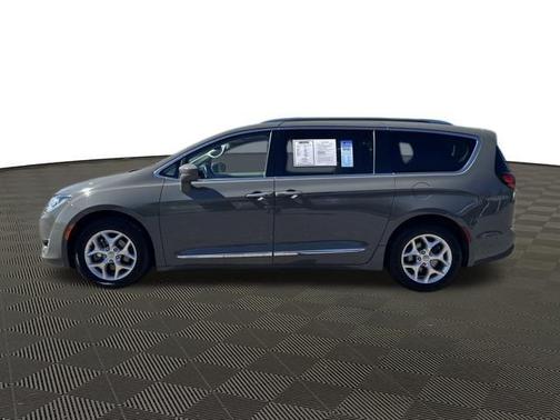 2020 Chrysler Pacifica Touring-L Plus