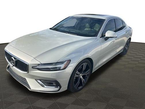 2022 Volvo S60 B5 Inscription