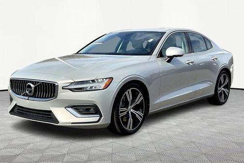 2022 Volvo S60 B5 Inscription