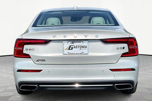 2022 Volvo S60 B5 Inscription