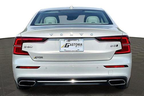 2022 Volvo S60 B5 Inscription