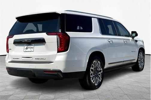 2023 GMC Yukon XL Denali Ultimate