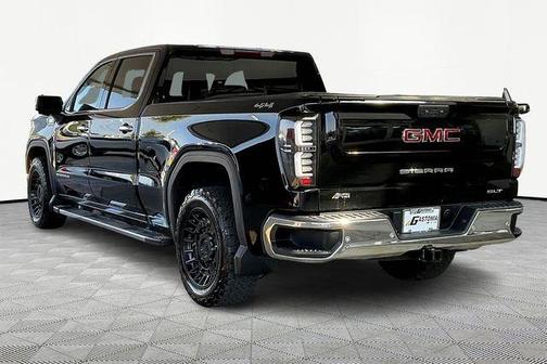 2022 GMC Sierra 1500 SLT
