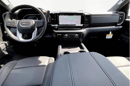 2025 GMC Sierra 2500 SLT