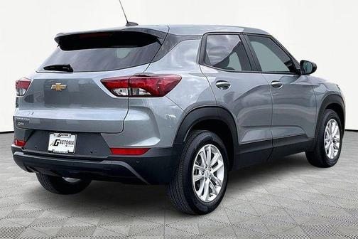Sterling Gray Metallic 2024 Chevrolet Trailblazer LS