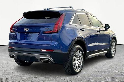 2022 Cadillac XT4 Premium Luxury