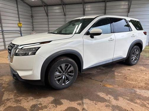 2022 Nissan Pathfinder S