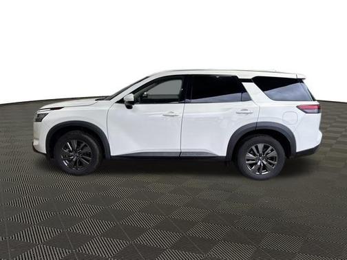 2022 Nissan Pathfinder S