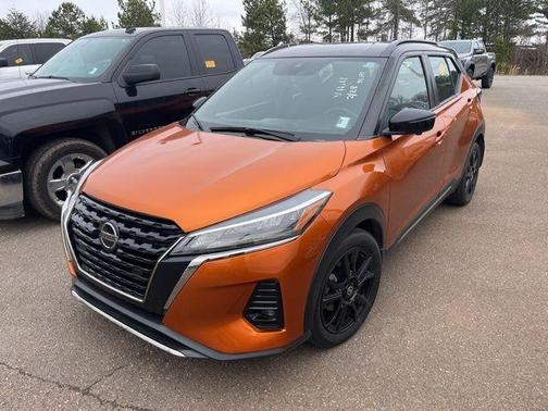 2021 Nissan Kicks SR