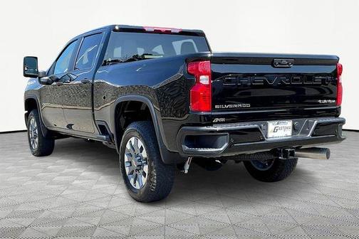 2026 Chevrolet Silverado 2500 Custom