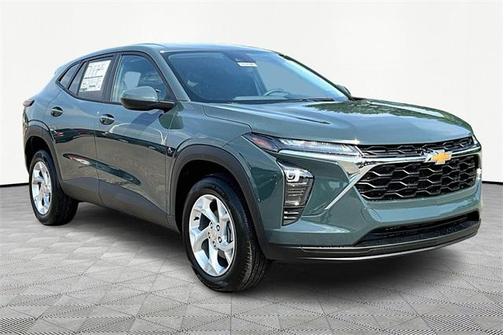 2025 Chevrolet Trax LS