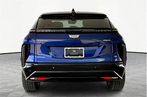 2025 Cadillac LYRIQ Sport