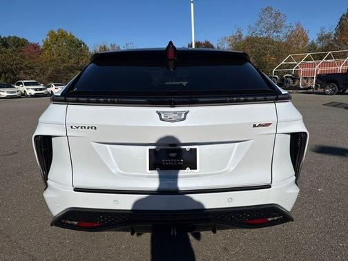 2026 Cadillac LYRIQ V Premium